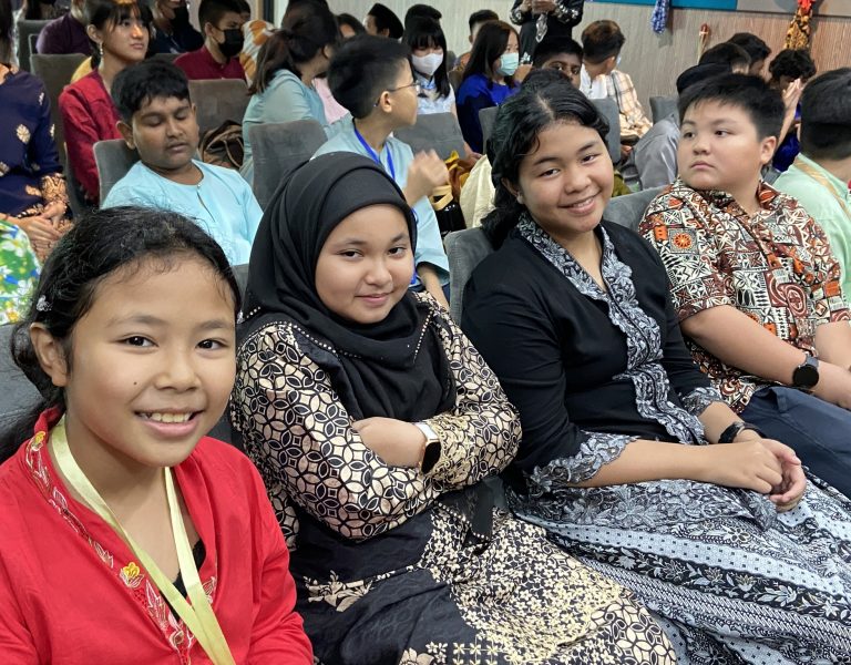 Raya5